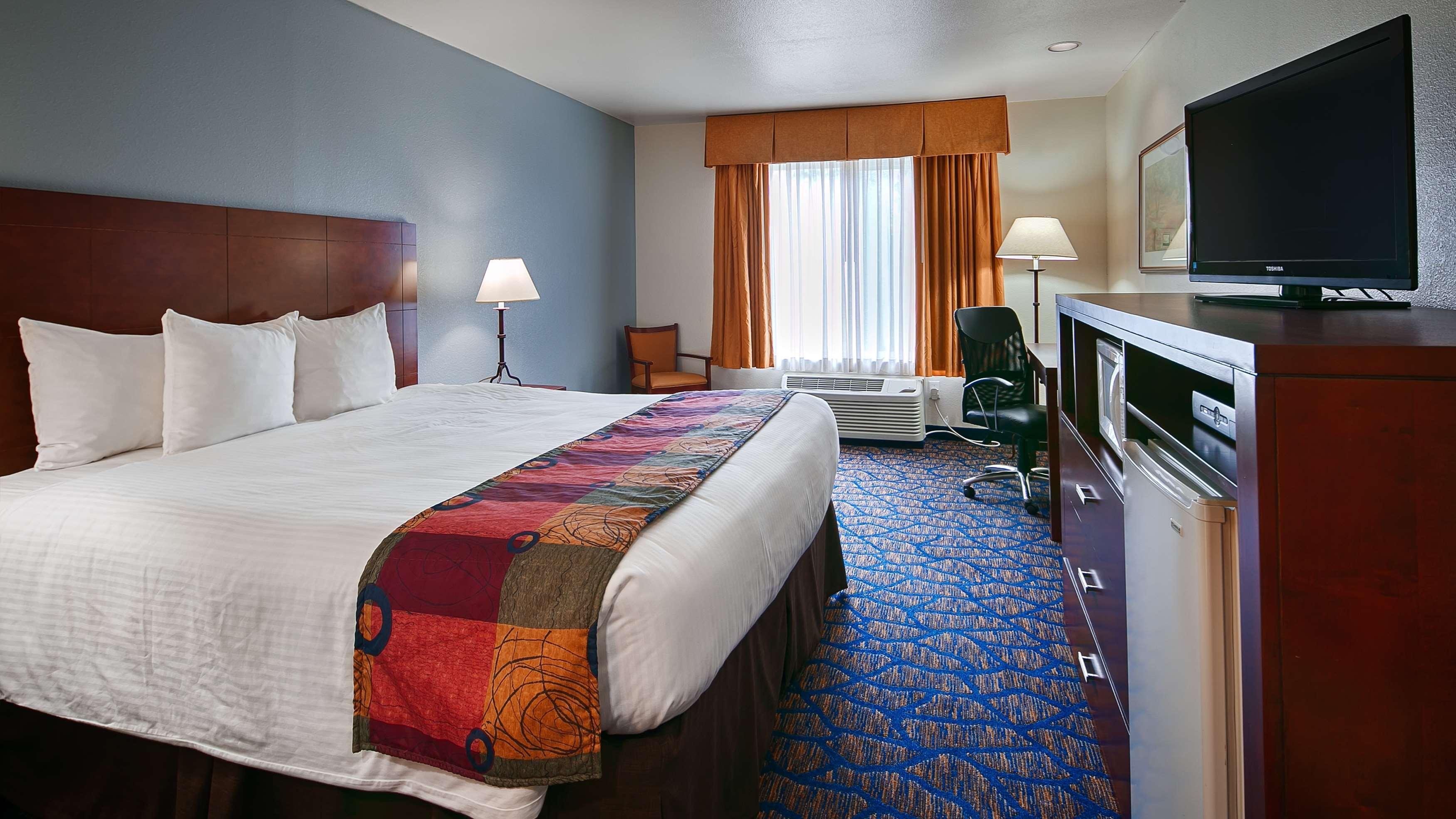 Best Western Plus Villa Del Lago Inn Patterson Exterior photo