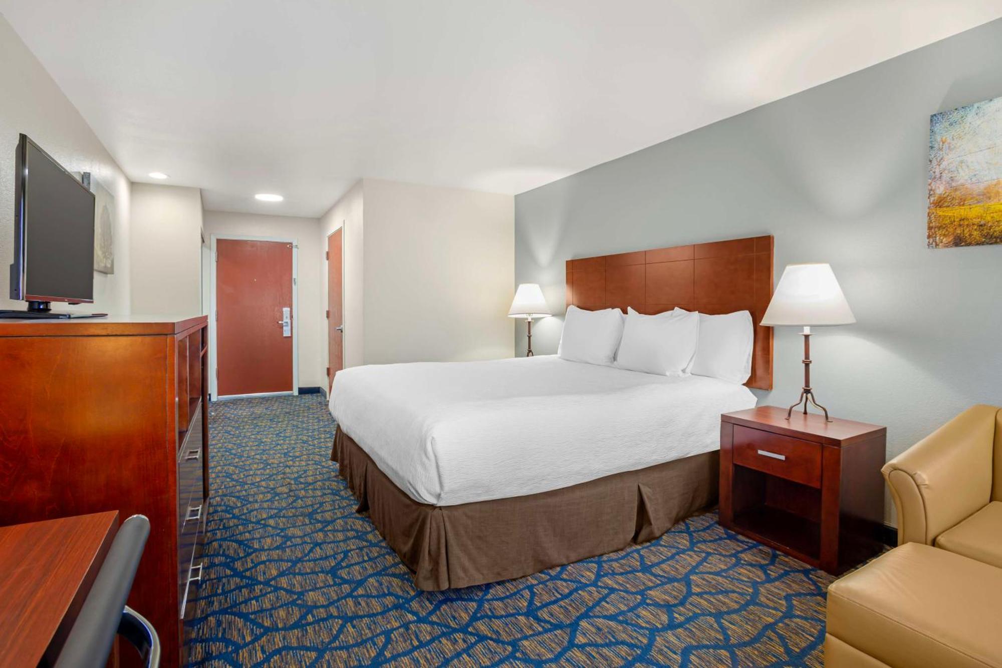 Best Western Plus Villa Del Lago Inn Patterson Exterior photo